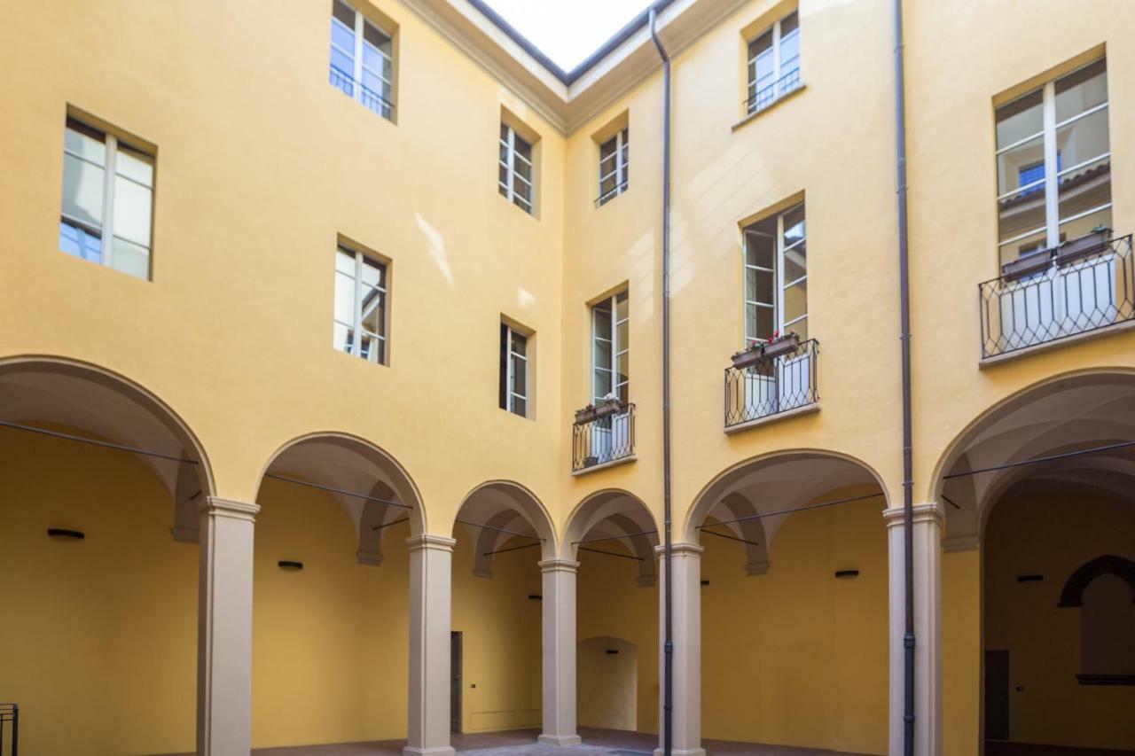 Palazzo Bocchi - The Place Apartments Bolonia Exterior foto